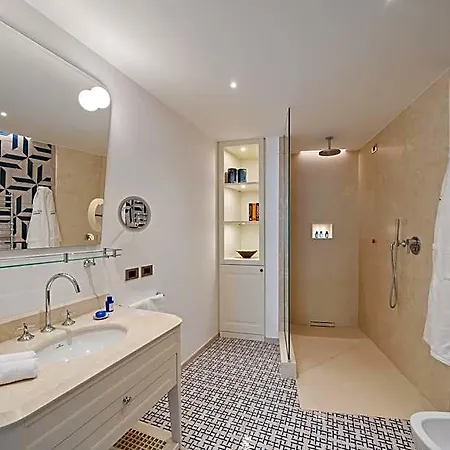 Borgo Santandrea 5*