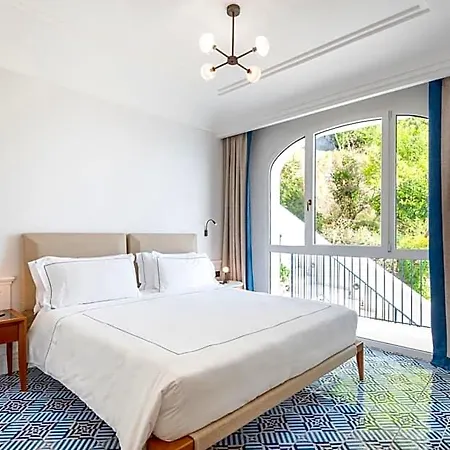 Borgo Santandrea Hotel 5*
