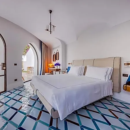 Borgo Santandrea Hotel 5*